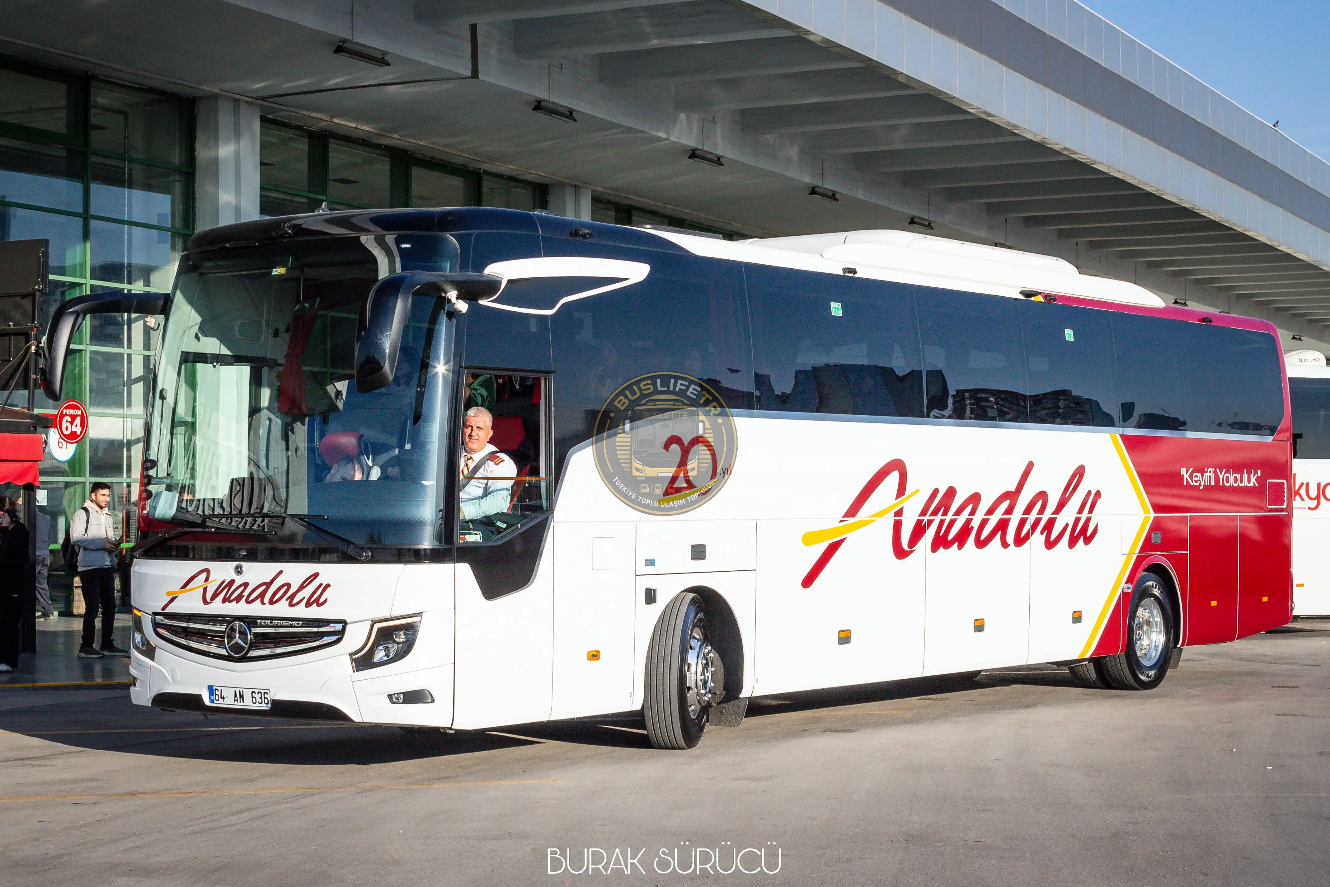 Mercedes-Benz Tourismo III 16RHD