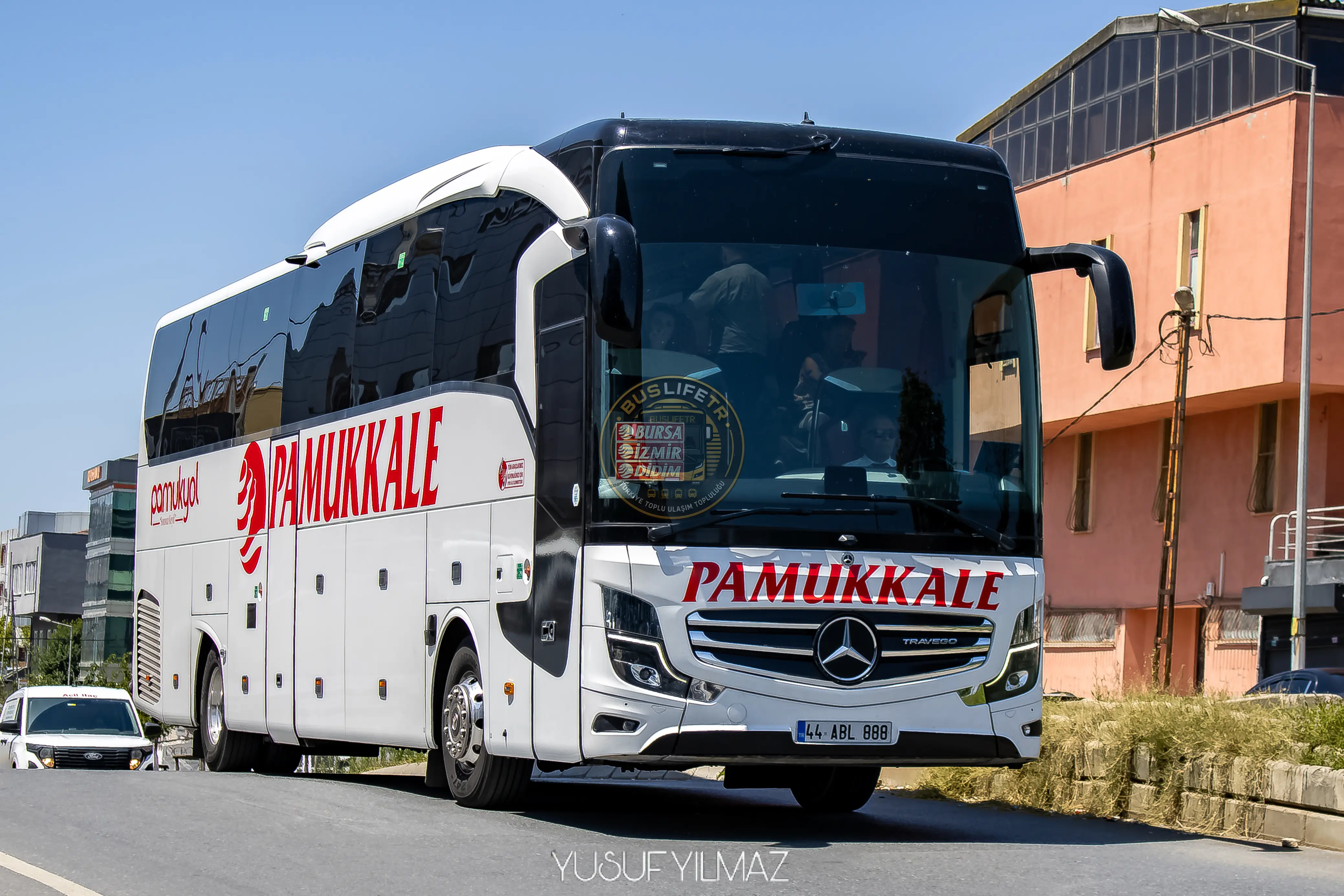 Mercedes-Benz Travego III 16SHD otobüs fotoğrafı PAMUKKALE
44 ABL 888
İSTANBUL